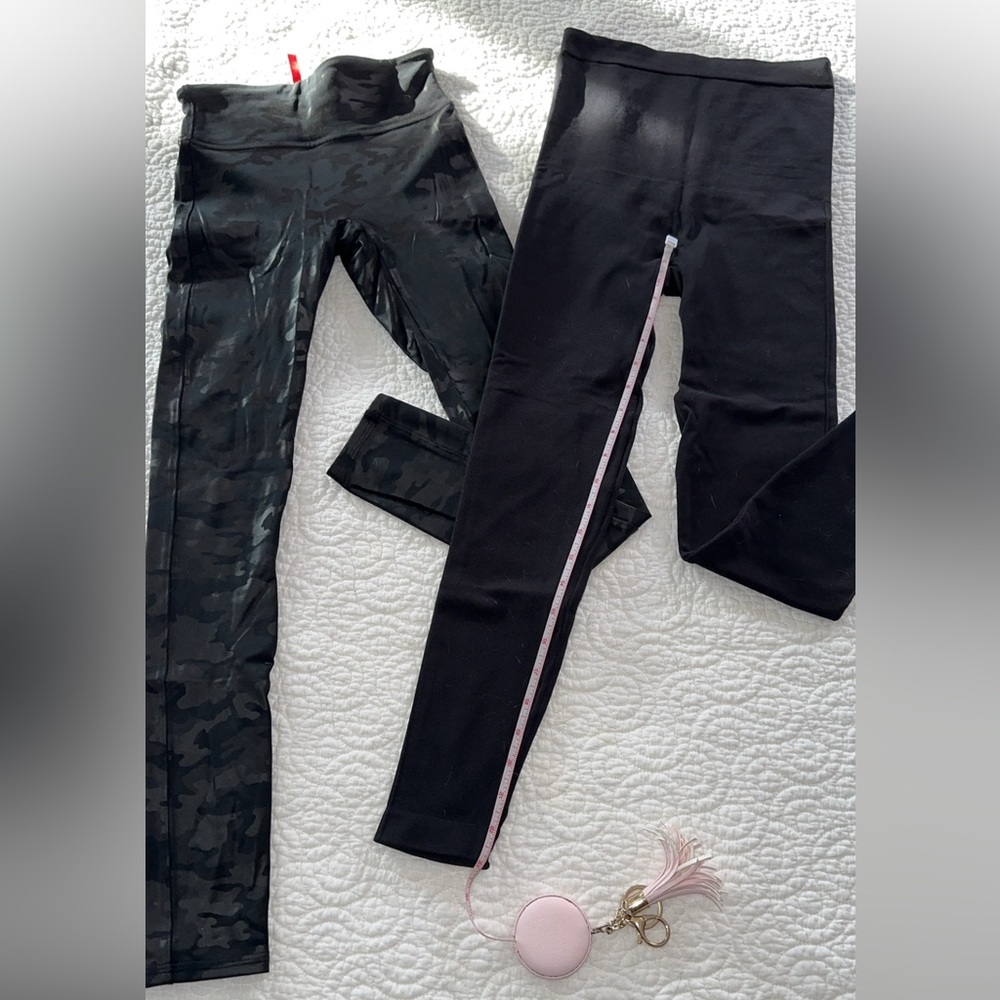 Bundle of 2 Spanx Leggings SX XS